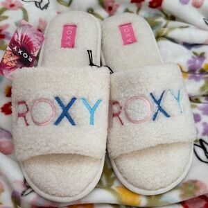 Roxy Cream Sherpa Slide Slippers with Pink, Blue and Aqua Logo W’s Sz L 9/10